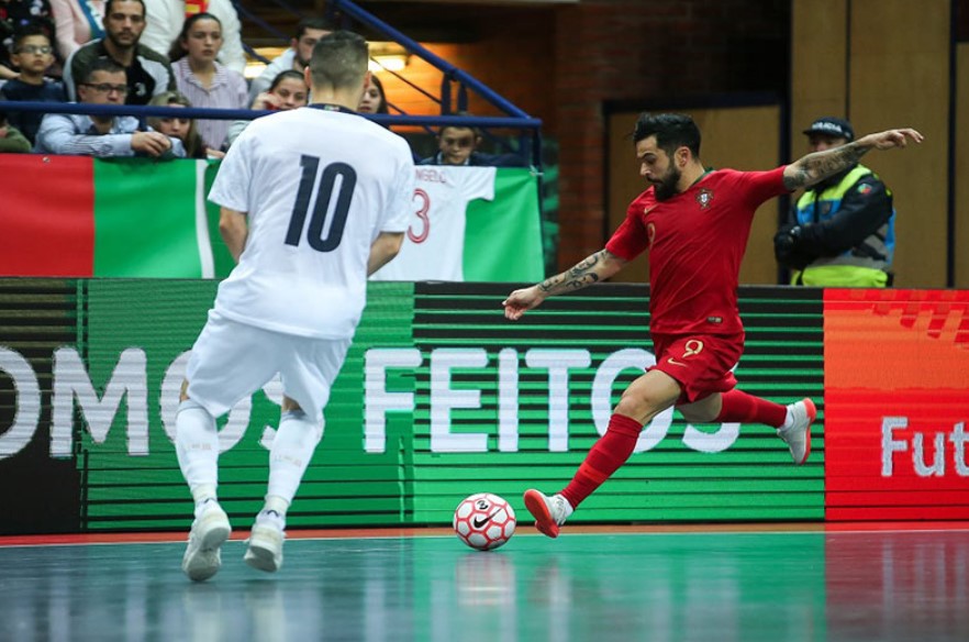 Khám phá cách sút bóng futsal mạnh và chuẩn xác đến từng cen ti mét